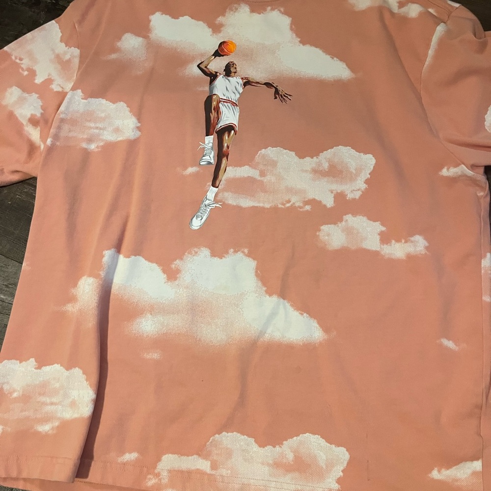 Peach Cloud Graphic T-Shirt